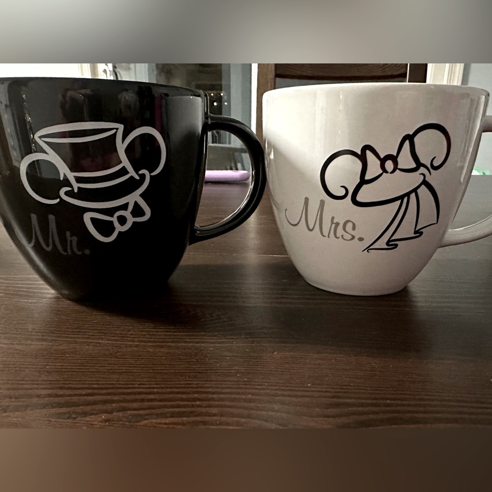 Disney Mr. & Mrs. Coffee Mug Set
